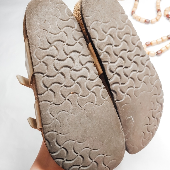 Birkenstock | White/Silver Sandals Toe Strap - Picture 3 of 6